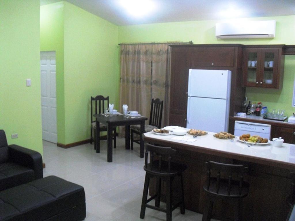 Piarco Village Suites Exterior foto